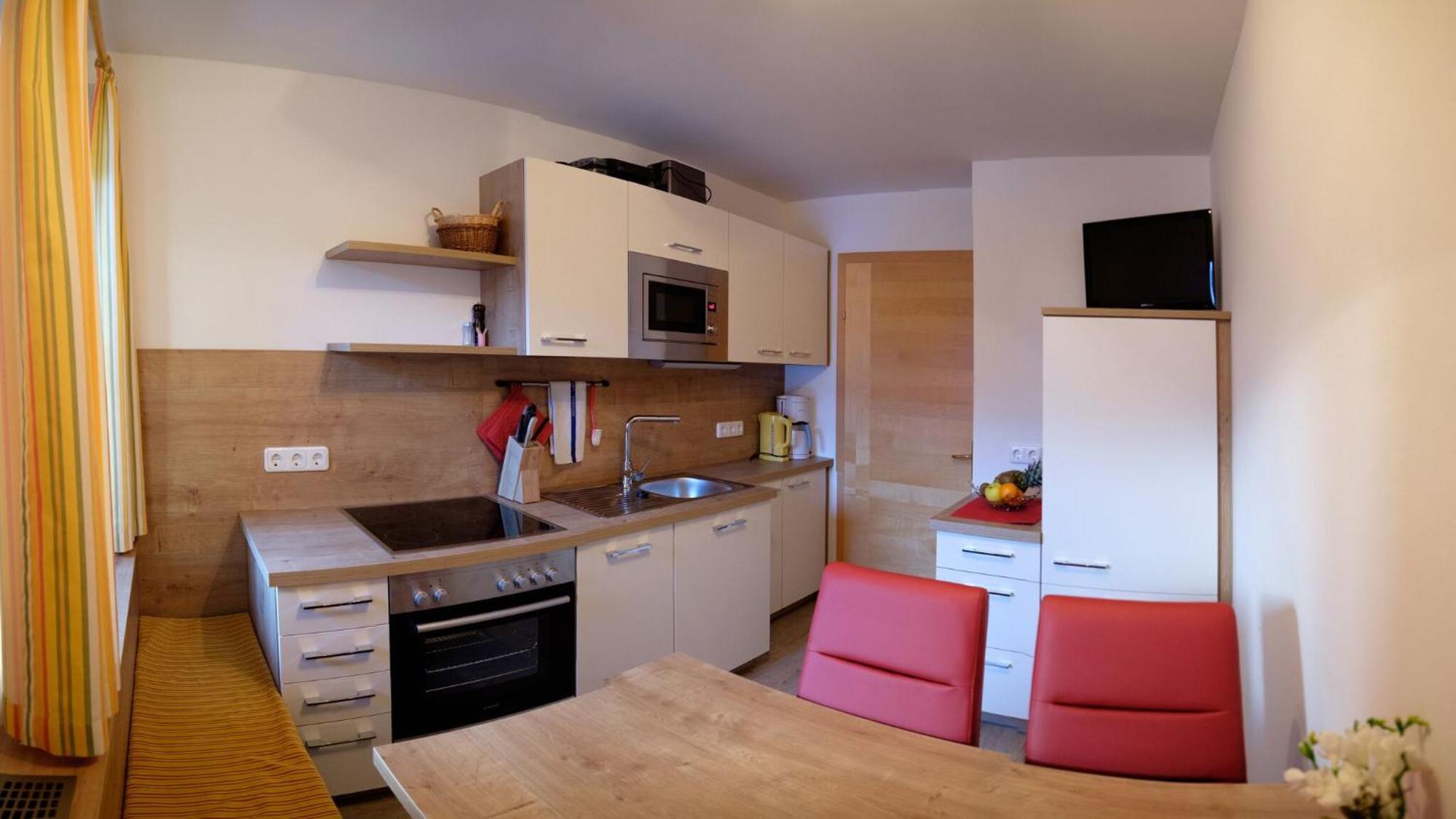 Ferienwohnung Schoenauer Haus im Ennstal Exterior foto