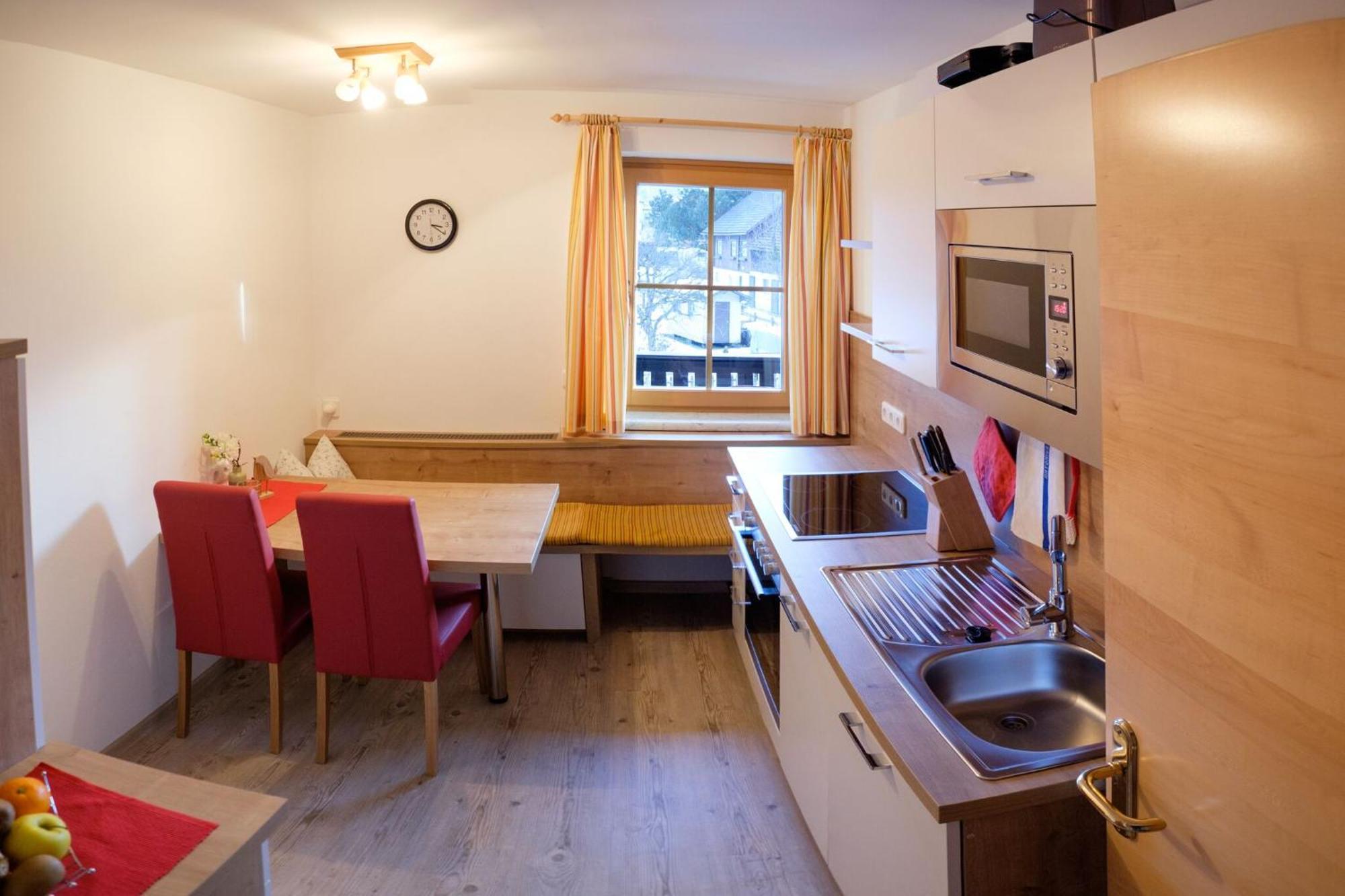 Ferienwohnung Schoenauer Haus im Ennstal Exterior foto
